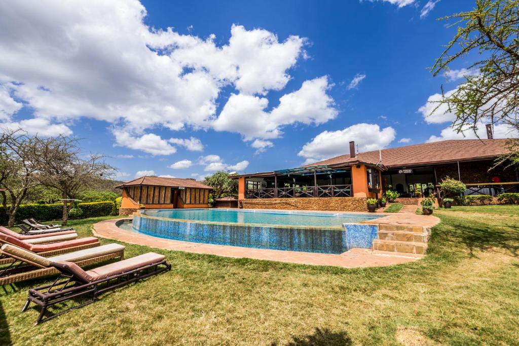 AMAZING KENYA RETREAT